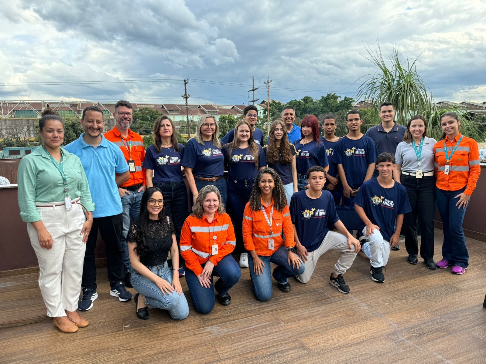 Em visita institucional, estudantes da Câmara Mirim conhecem estrutura operacional da Vale 