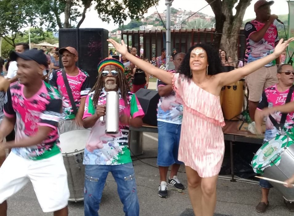 Projeto aprovado declara a Escola Okolofé do Samba de utilidade pública