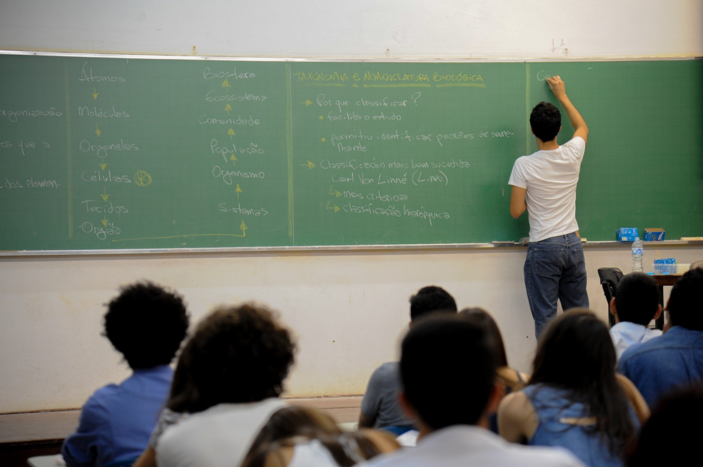 Câmara de Ipatinga cria prêmio para reconhecer professores do ensino básico