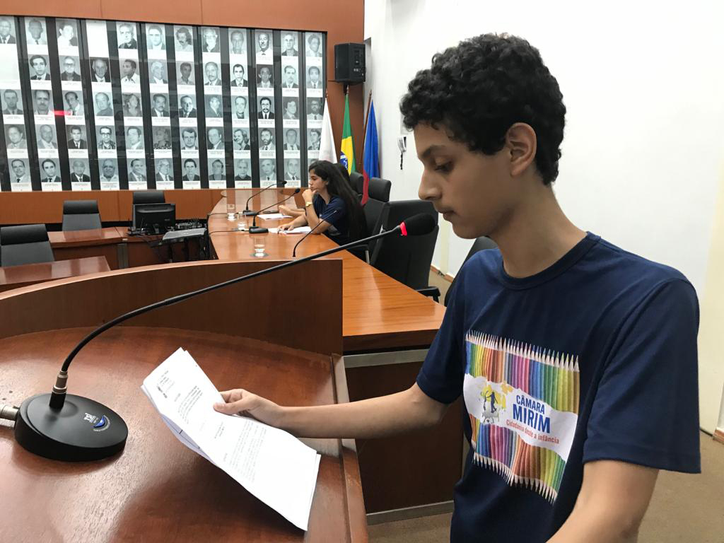 Vereador mirim indica ao prefeito que faça pesquisa  de opinião sobre atendimento prestado na Saúde