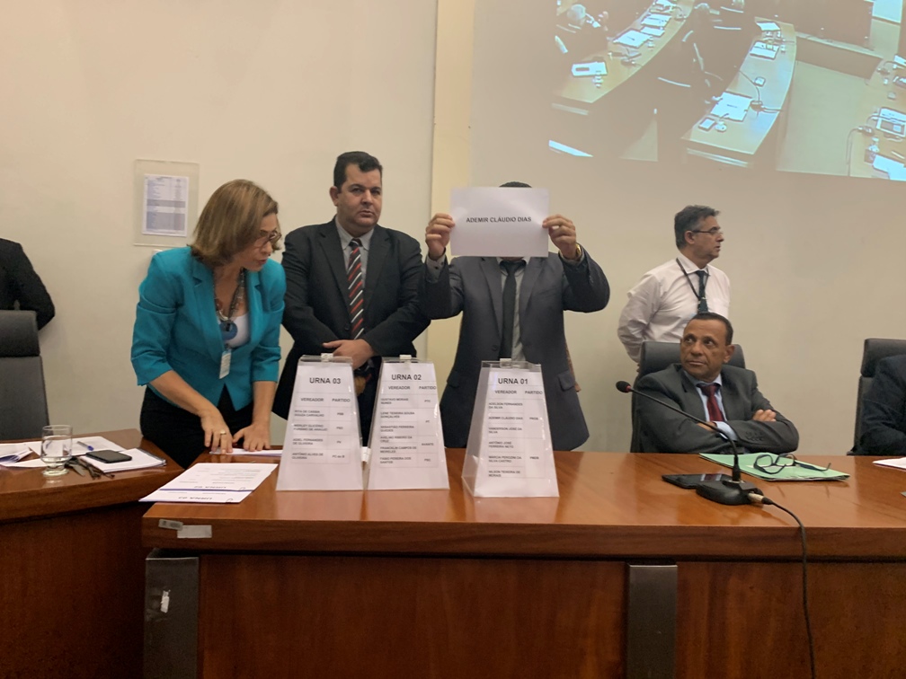 Aprovada criação de duas Comissões Processantes para analisar quebra de decoro parlamentar