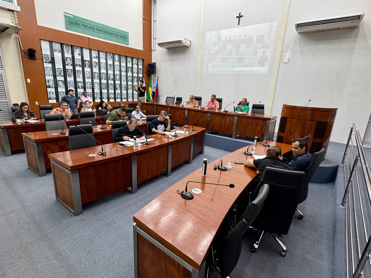 Comissões da Câmara de Ipatinga aprovam 11 projetos em reunião conjunta